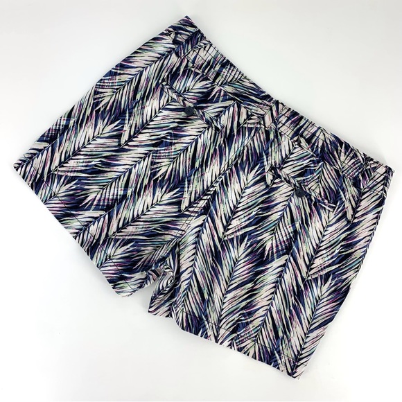 Banana Republic Factory Leaf Patterned Cotton High Rise Shorts, 12 - Picture 2 of 16